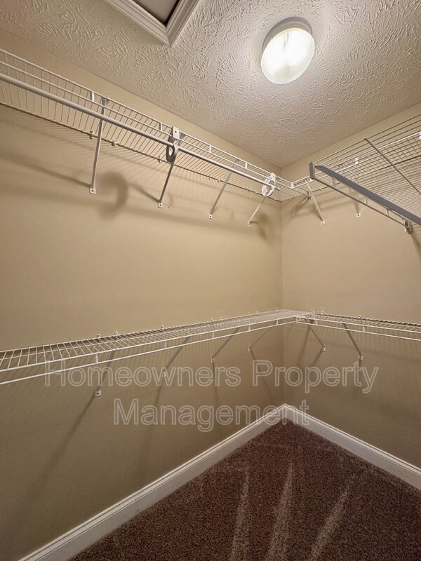 Great 3-Bed, 2-Bath Home at 230 Hunters Creek Dr, Raeford – Perfect Blend of Comfort & Style! property image