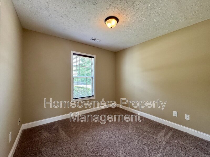 Great 3-Bed, 2-Bath Home at 230 Hunters Creek Dr, Raeford – Perfect Blend of Comfort & Style! property image