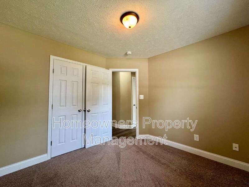 Great 3-Bed, 2-Bath Home at 230 Hunters Creek Dr, Raeford – Perfect Blend of Comfort & Style! property image