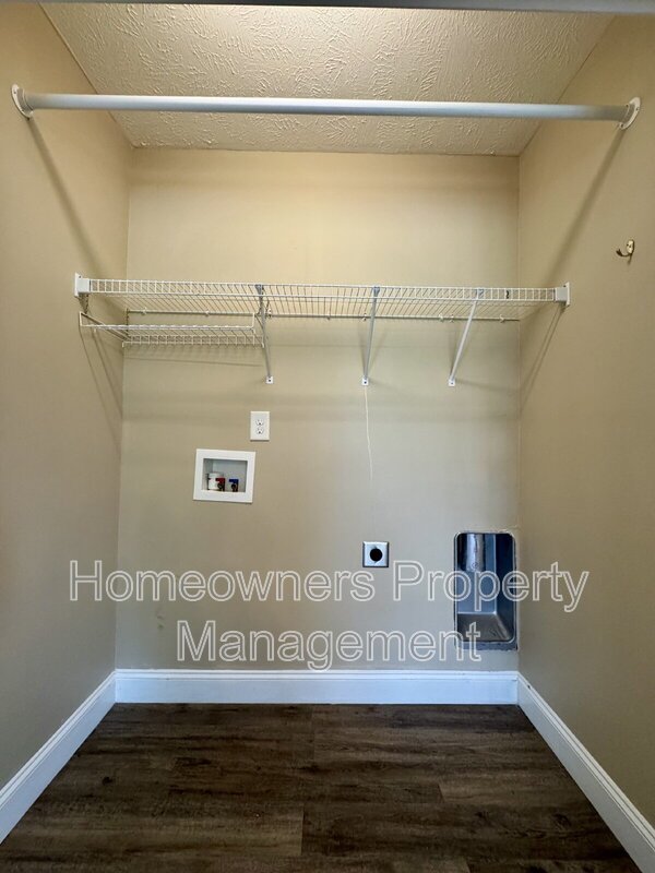 Great 3-Bed, 2-Bath Home at 230 Hunters Creek Dr, Raeford – Perfect Blend of Comfort & Style! property image