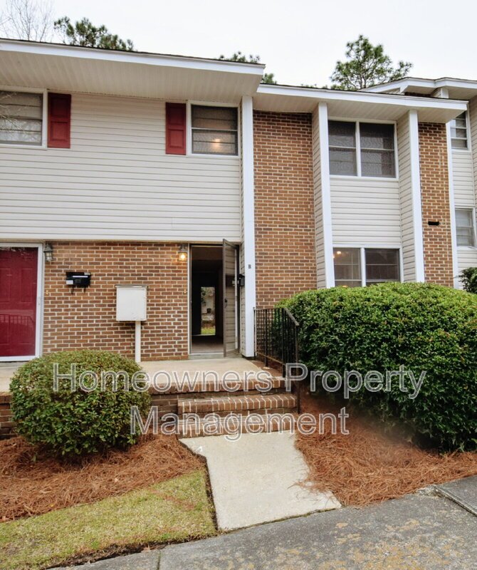 Great 3-Bedroom Haven with 2.5 Baths in Fayetteville – Your Perfect Retreat Awaits! property image