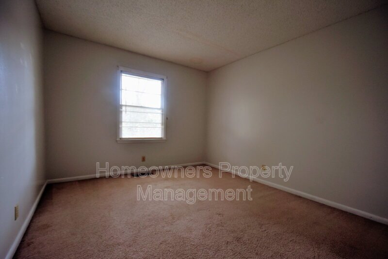 Great 3-Bedroom Haven with 2.5 Baths in Fayetteville – Your Perfect Retreat Awaits! property image