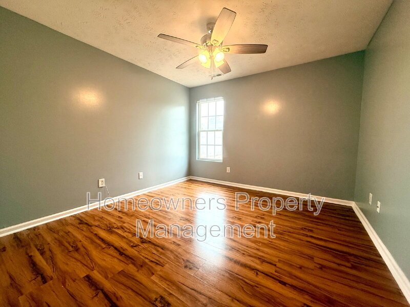 Charming 3-Bedroom Oasis with 2 Full Baths on Sir Michael Drive, Hope Mills – Spacious 1,584 Sq Ft Living! property image