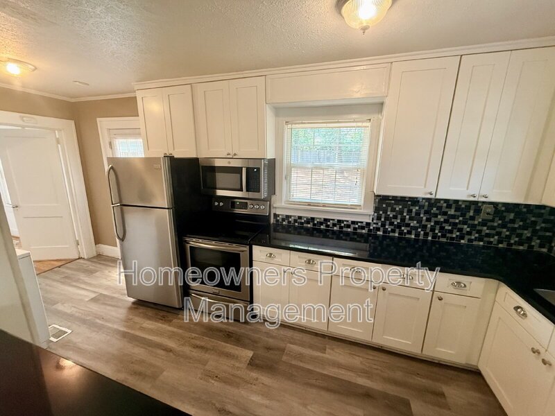 611 Greenland Drive property image