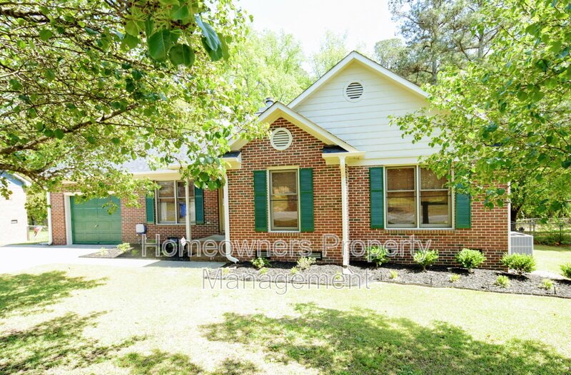 Charming 3-Bed, 2-Bath Home in Fayetteville – Cozy Living Awaits at 5050 Summer Ridge Rd! property image