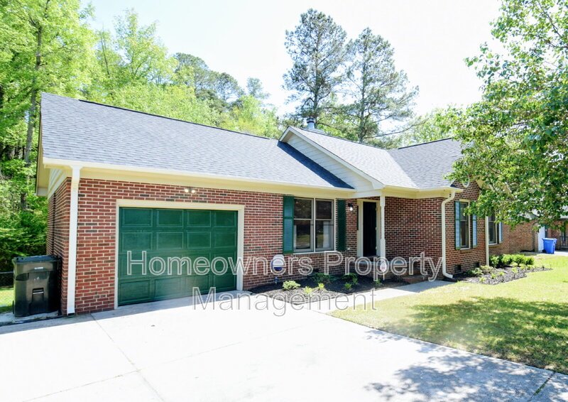 Charming 3-Bed, 2-Bath Home in Fayetteville – Cozy Living Awaits at 5050 Summer Ridge Rd! property image