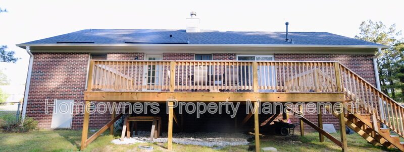 Charming 3-Bed, 2-Bath Home in Fayetteville – Cozy Living Awaits at 5050 Summer Ridge Rd! property image
