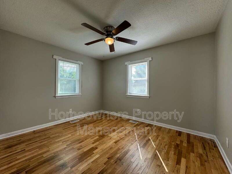 405 Laura Court, Spring Lake property image