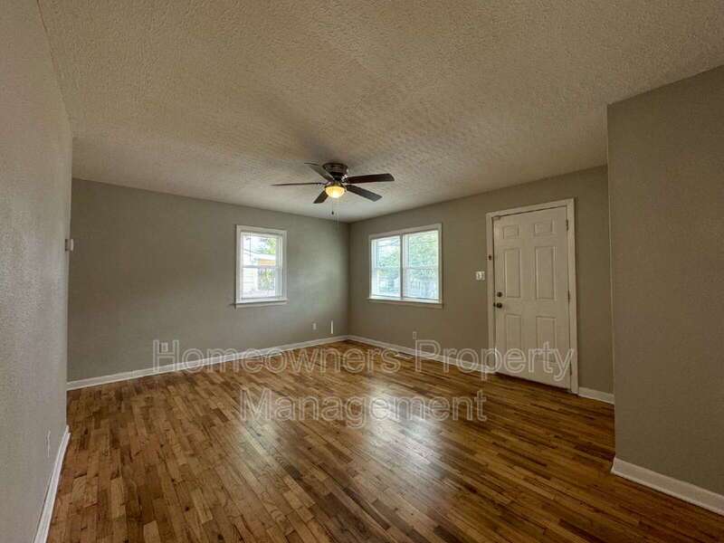 405 Laura Court, Spring Lake property image