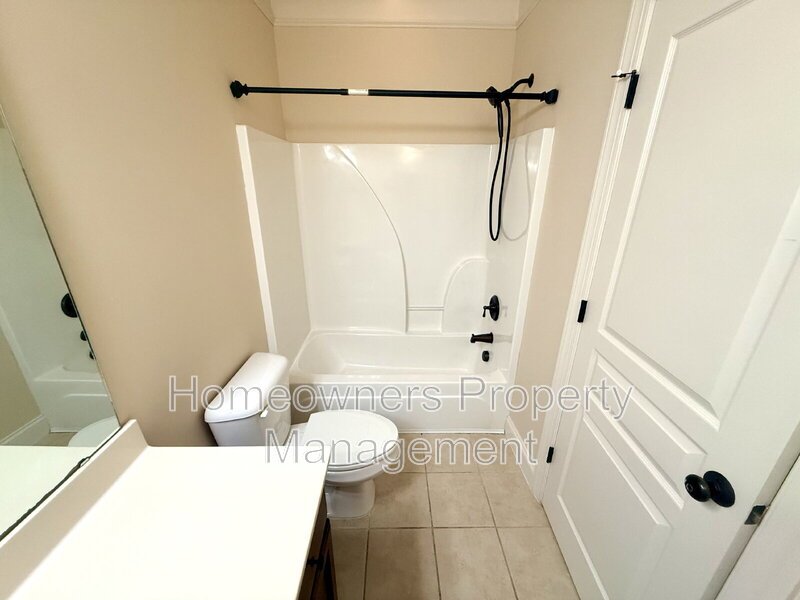328 Bahama Loop - 2 Weeks Free off First Full Month property image