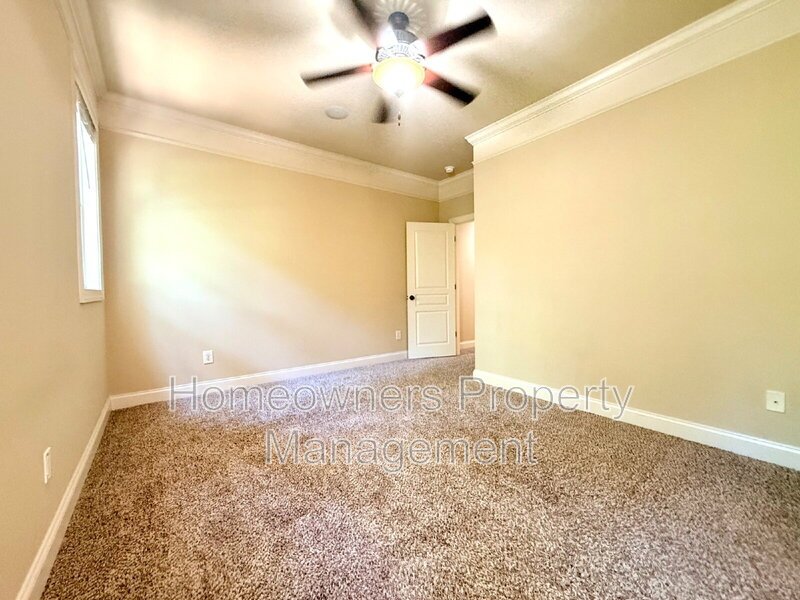 328 Bahama Loop - 2 Weeks Free off First Full Month property image