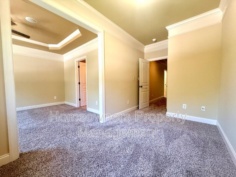 328 Bahama Loop - 2 Weeks Free off First Full Month property image