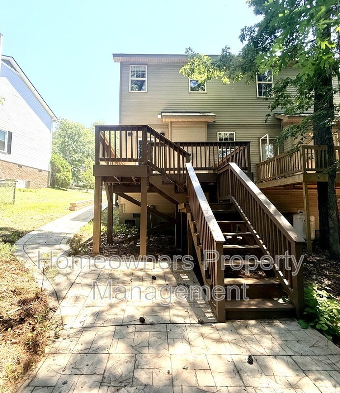 328 Bahama Loop - 2 Weeks Free off First Full Month property image