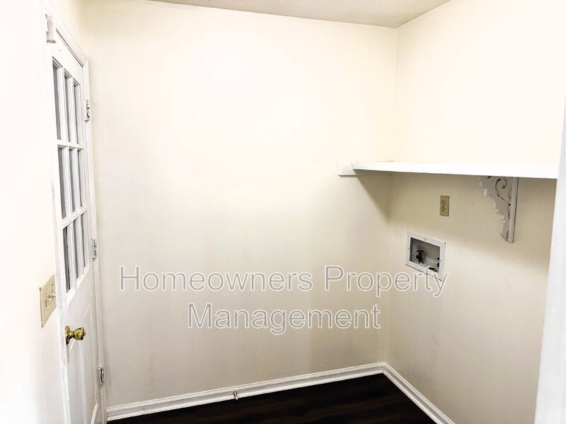 321 Bahama Loop property image