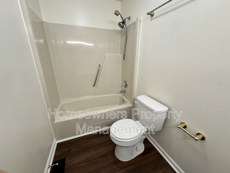 321 Bahama Loop property image