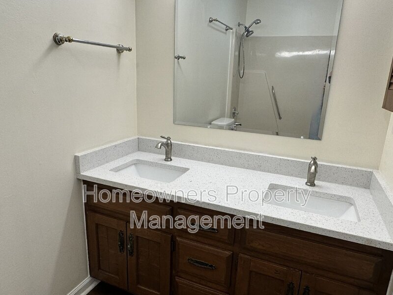 321 Bahama Loop property image