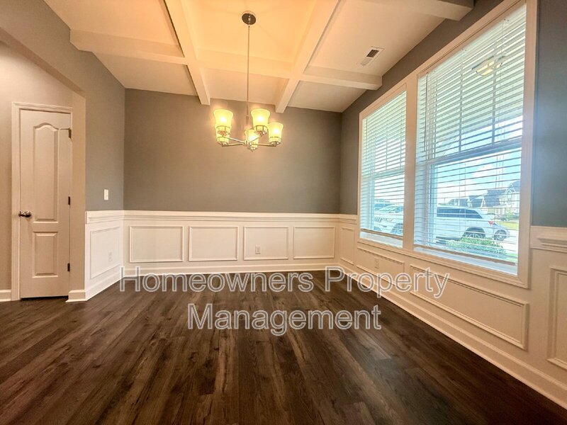 Spacious 4-Bed Oasis on Stackhouse Drive property image