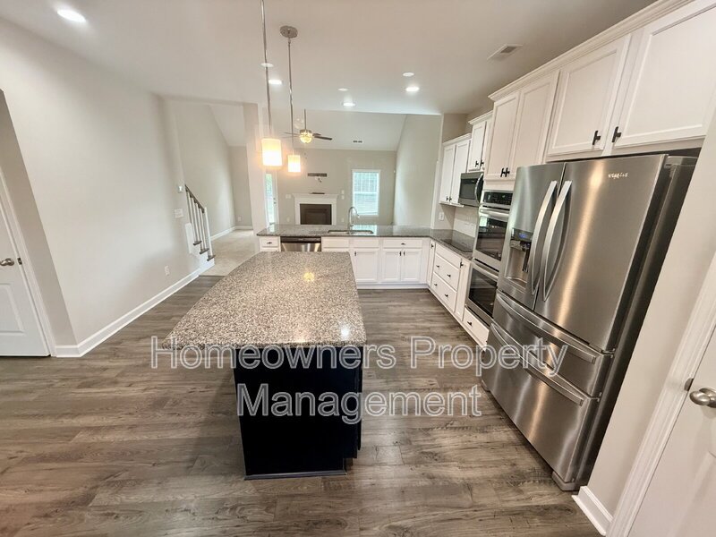 Spacious 4-Bed Oasis on Stackhouse Drive property image