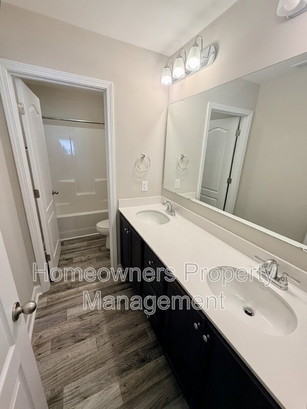 Spacious 4-Bed Oasis on Stackhouse Drive property image