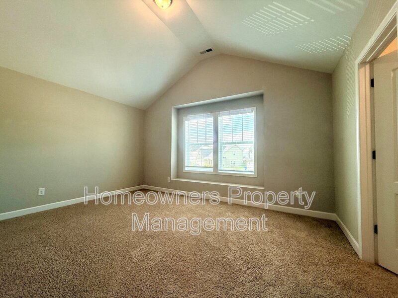Spacious 4-Bed Oasis on Stackhouse Drive property image