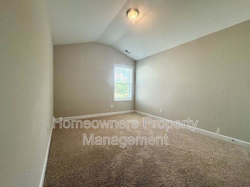 Spacious 4-Bed Oasis on Stackhouse Drive property image