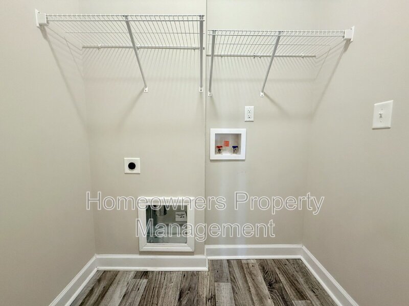 Spacious 4-Bed Oasis on Stackhouse Drive property image