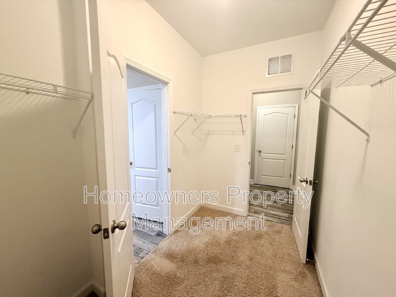 Spacious 4-Bed Oasis on Stackhouse Drive property image