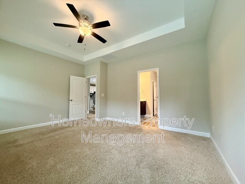 Spacious 4-Bed Oasis on Stackhouse Drive property image