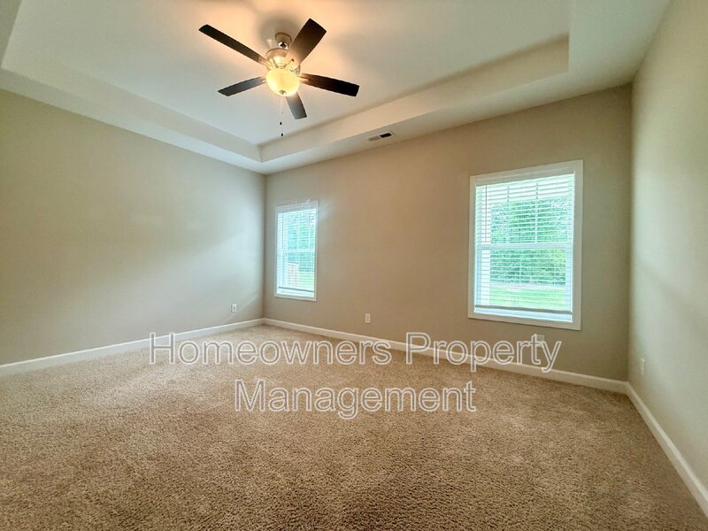 Spacious 4-Bed Oasis on Stackhouse Drive property image