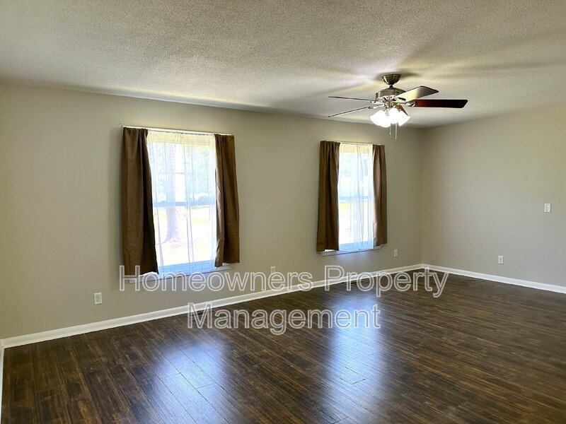 3-Bedroom Retreat with Gleaming Hardwood Floors at 6221 Cool Shade Drive in Fayetteville! property image