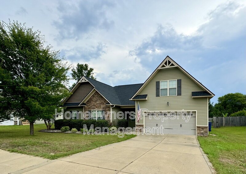 ***COMING SOON****
267 Boswell St property image