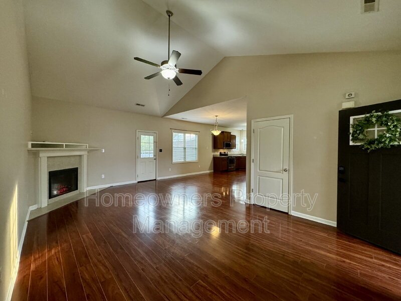 ***COMING SOON****
267 Boswell St property image