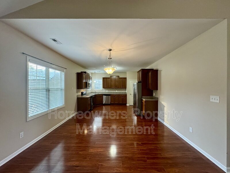***COMING SOON****
267 Boswell St property image