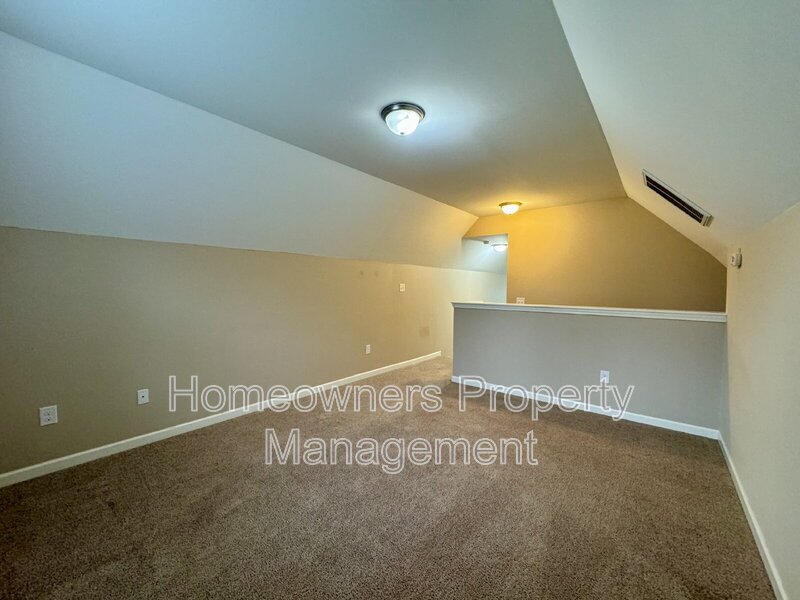***COMING SOON****
267 Boswell St property image