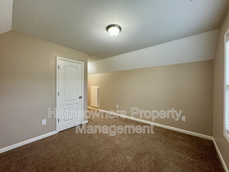 ***COMING SOON****
267 Boswell St property image