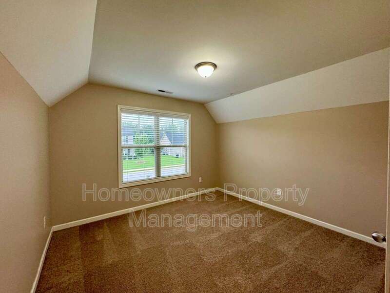 ***COMING SOON****
267 Boswell St property image