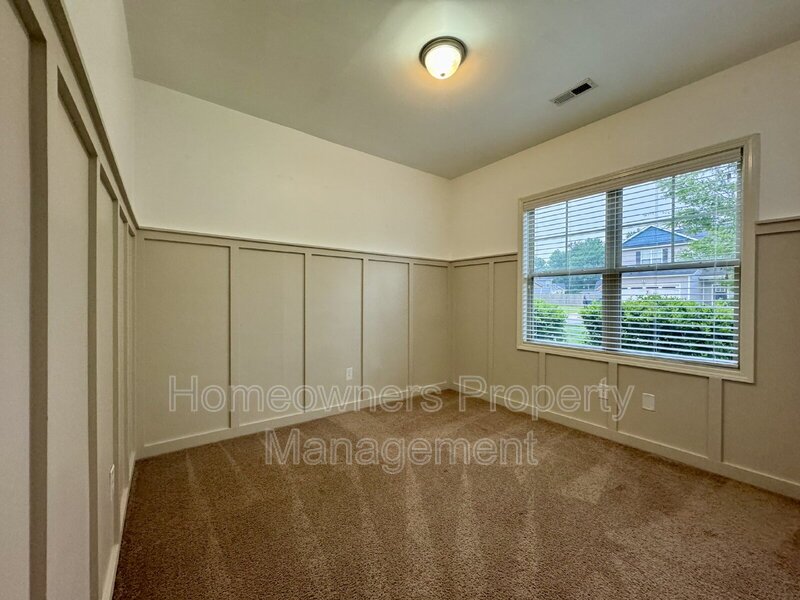 ***COMING SOON****
267 Boswell St property image