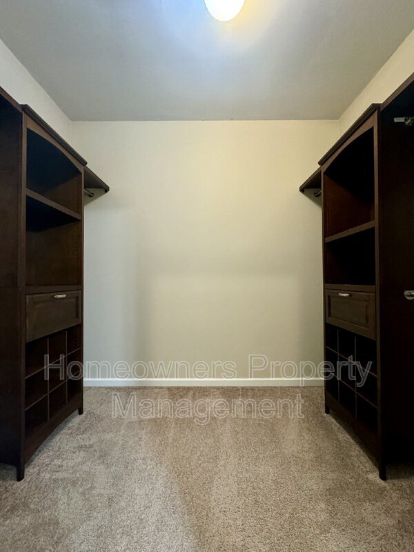 ***COMING SOON****
267 Boswell St property image