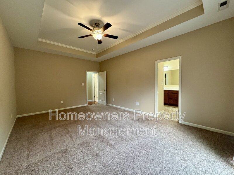 ***COMING SOON****
267 Boswell St property image