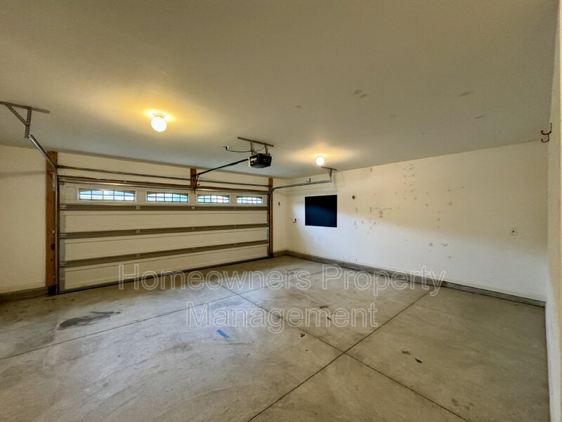 ***COMING SOON****
267 Boswell St property image