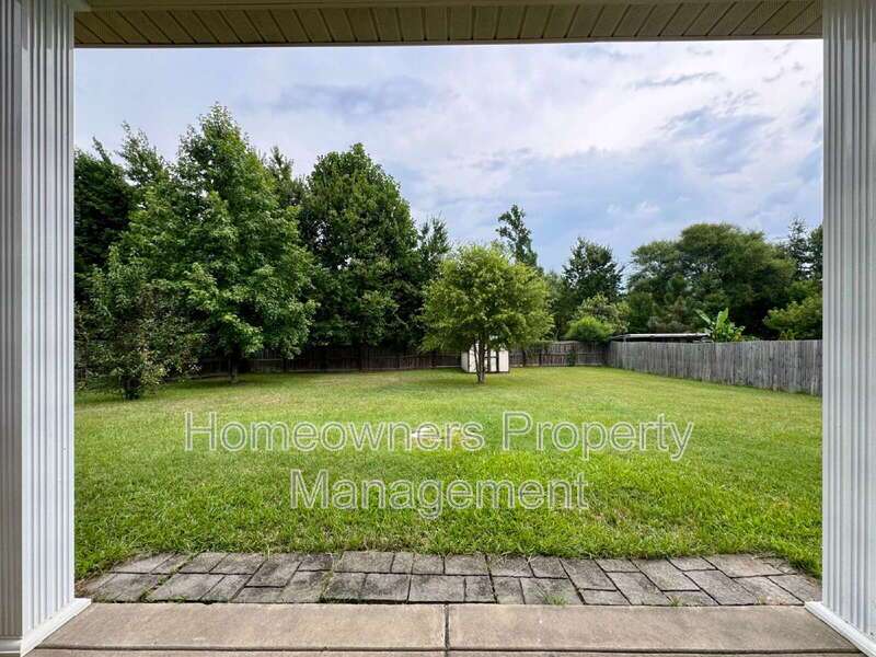 ***COMING SOON****
267 Boswell St property image