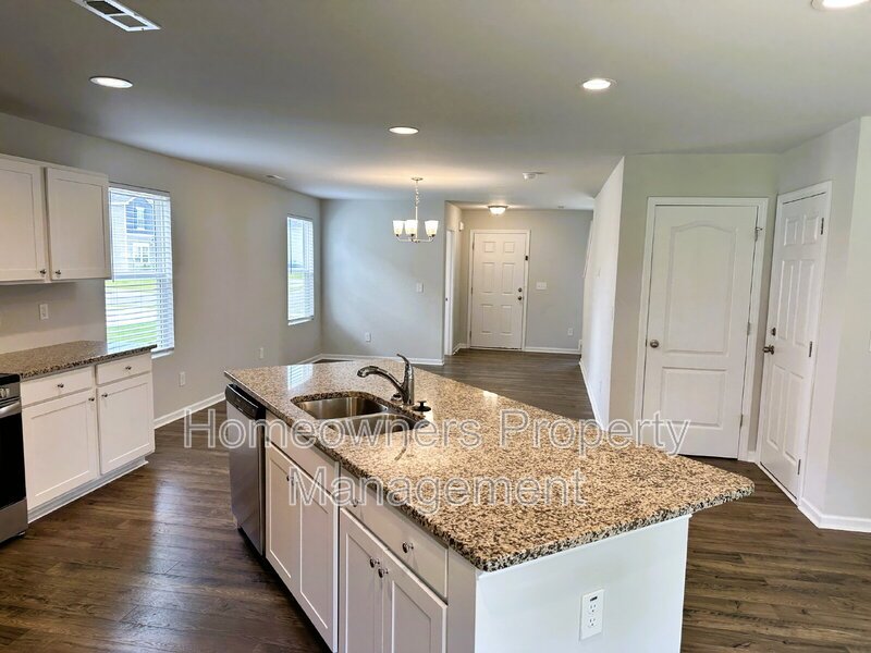 240 Melbourne Dr. Raeford property image