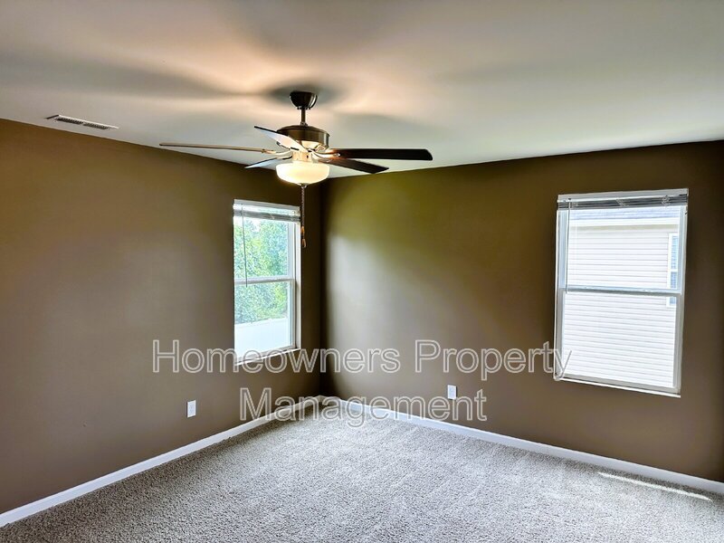 240 Melbourne Dr. Raeford property image