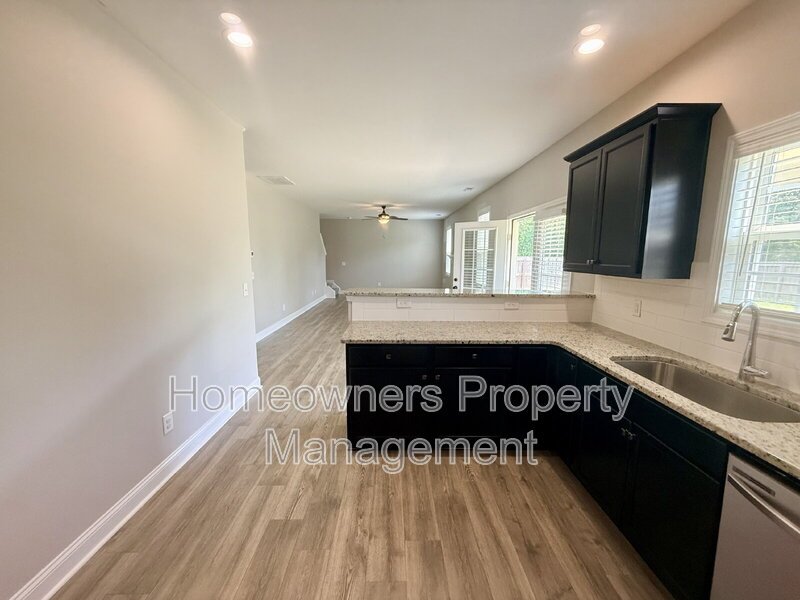 1752 Stackhouse Dr property image