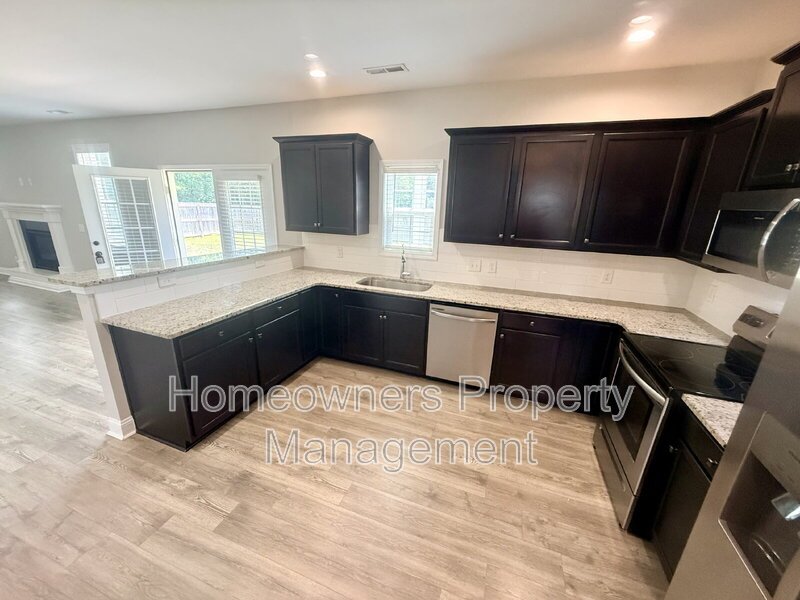 1752 Stackhouse Dr property image