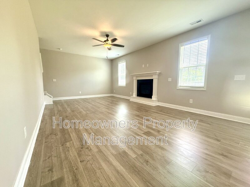 1752 Stackhouse Dr property image