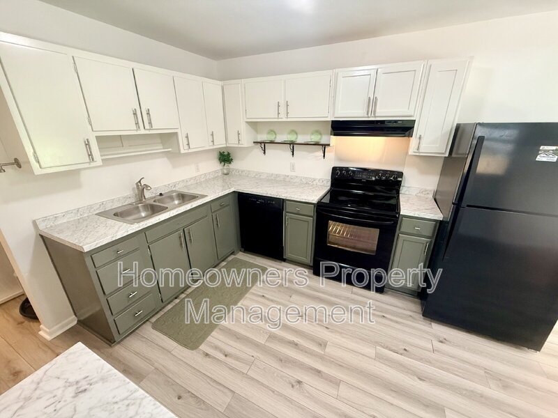 815 McNeil St, Spring Lake, NC property image