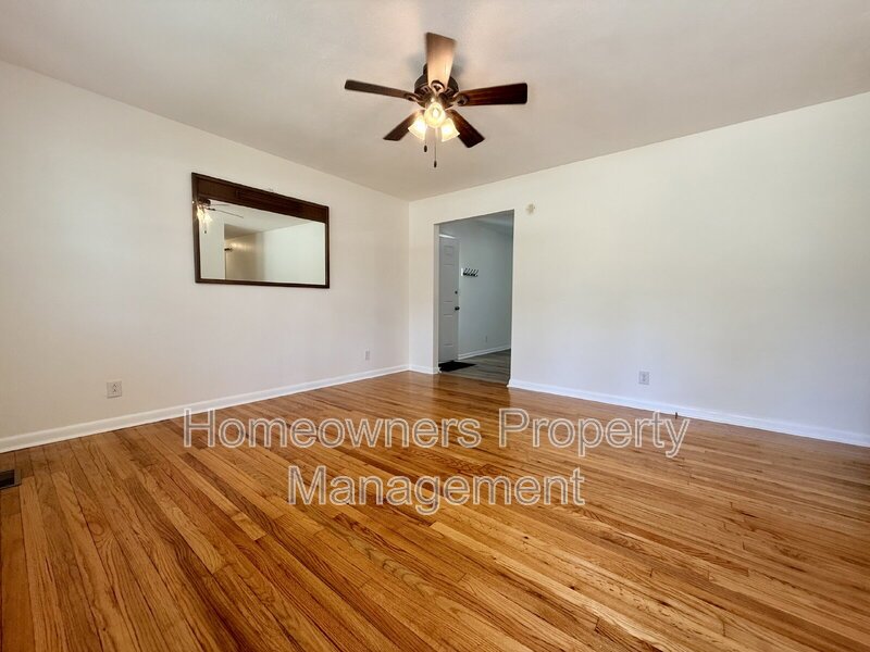 815 McNeil St, Spring Lake, NC property image