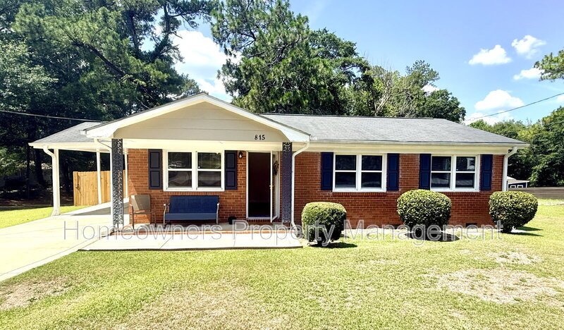 815 McNeil St, Spring Lake, NC property image