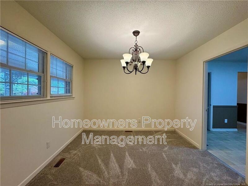 400 Harrill Cir, Spring Lake property image